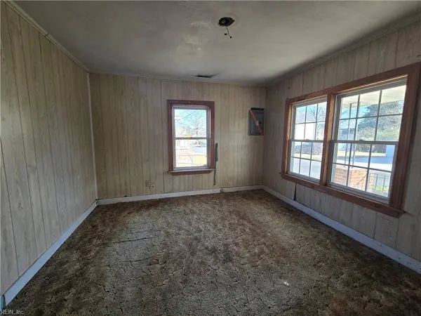 1008 Carrington AVE, Virginia Beach, VA 23464