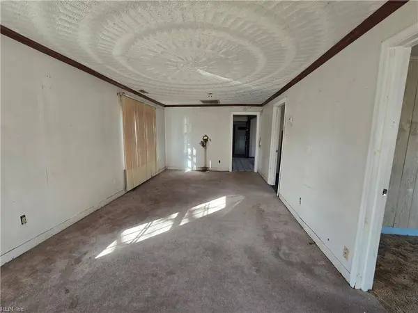 1008 Carrington AVE, Virginia Beach, VA 23464