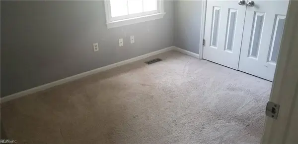 415 Bryan CT, Newport News, VA 23606