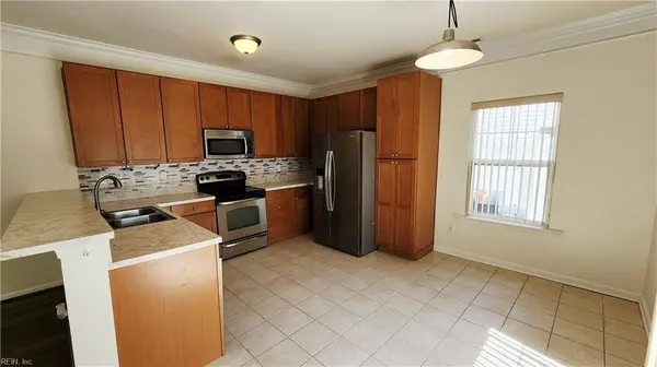 805 Gem CT, Virginia Beach, VA 23462