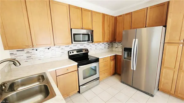 805 Gem CT, Virginia Beach, VA 23462