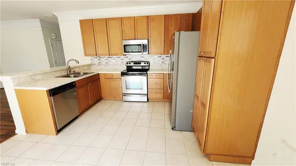 805 Gem CT, Virginia Beach, VA 23462