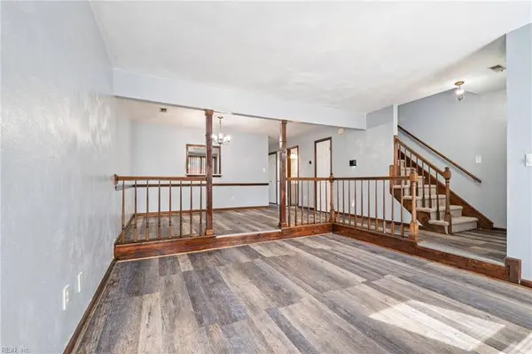 5496 Lynbrook LNDG, Virginia Beach, VA 23462