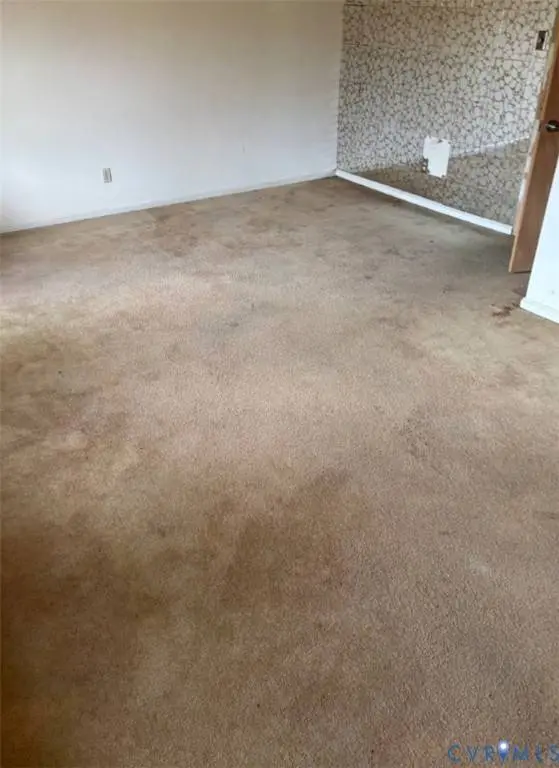10209 W Huguenot RD, Chesterfield, VA 23235