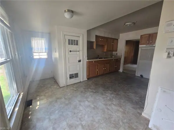 1400 Victory BLVD, Portsmouth, VA 23702