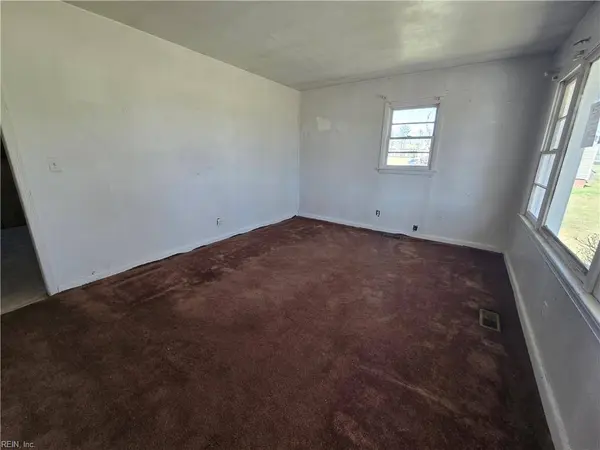 5333 Godwin BLVD, Suffolk, VA 23434