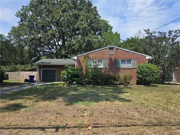 716 Tanbark DR, Newport News, VA 23601