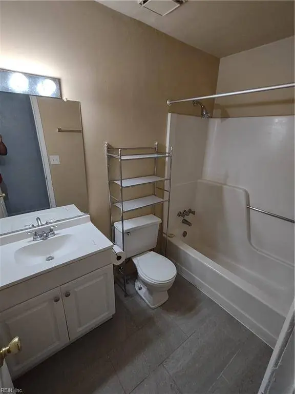 6024 Bradford DR Unit B, Suffolk, VA 23435