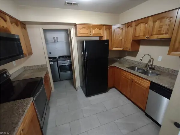 6024 Bradford DR Unit B, Suffolk, VA 23435