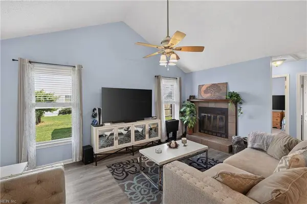 1709 Sword Dancer DR, Virginia Beach, VA 23454