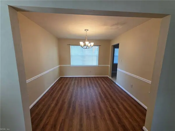 1460 Berkshire DR, Newport News, VA 23602