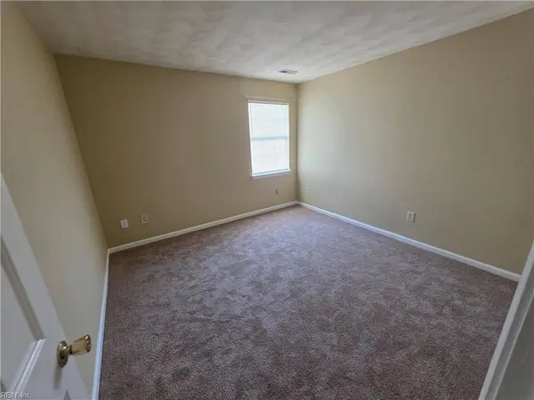 1460 Berkshire DR, Newport News, VA 23602