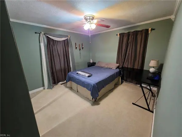 35 Laurel DR, Hampton, VA 23669