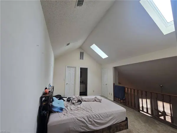 1377 Ivywood RD, Virginia Beach, VA 23453