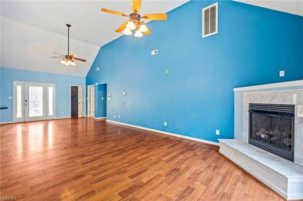 1012 Bennetts Pasture RD, Suffolk, VA 23435