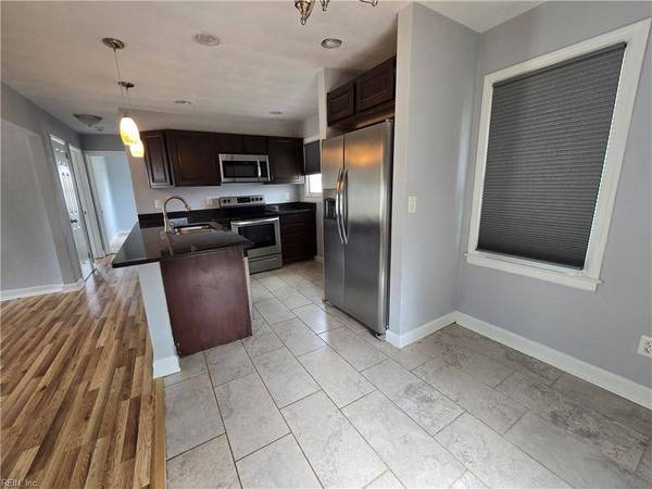 83 Wyoming AVE, Portsmouth, VA 23701