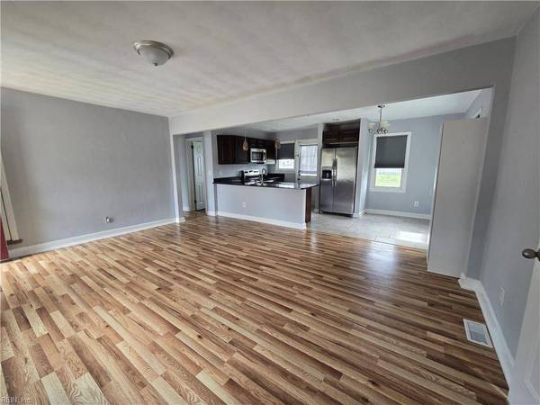 83 Wyoming AVE, Portsmouth, VA 23701