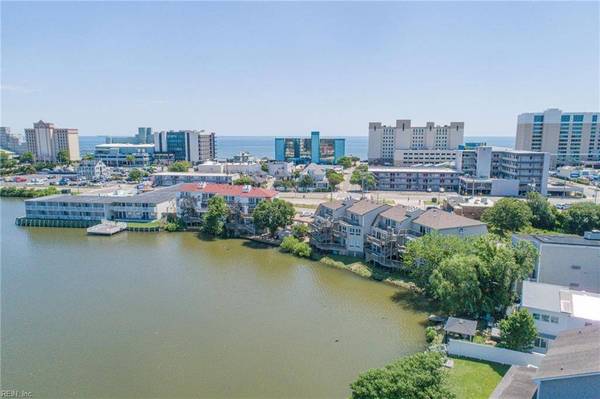 251 Lake DR, Virginia Beach, VA 23451