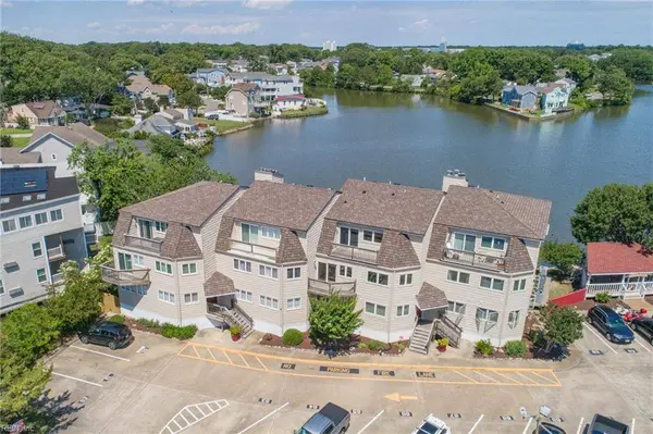 251 Lake DR