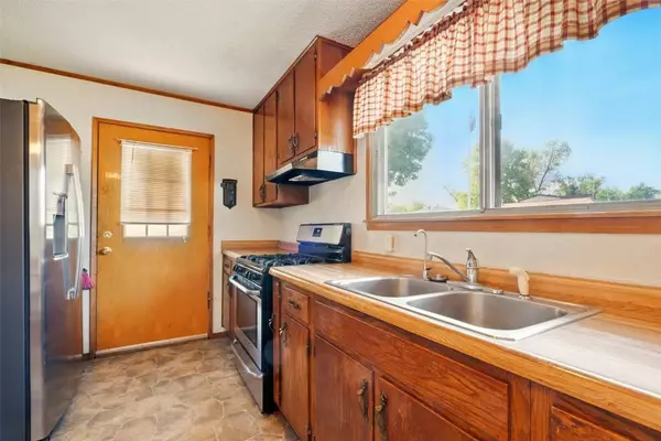 4429 Lee ST NE, Cedar Rapids, IA 52402