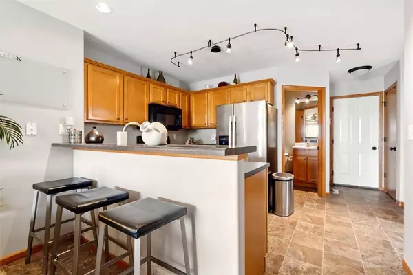 2900 Samuel CT SW #D, Cedar Rapids, IA 52404