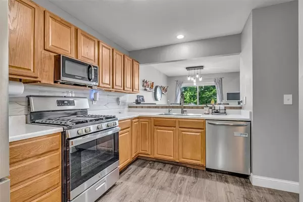 4530 Windemere CT, Marion, IA 52302