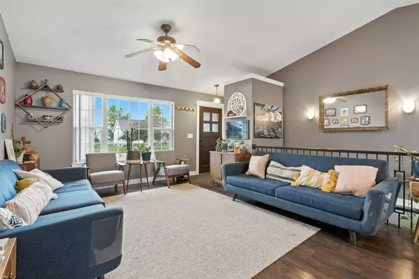 310 Agape AVE, Urbana, IA 52345