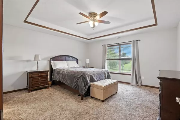 1102 South ST, Urbana, IA 52345