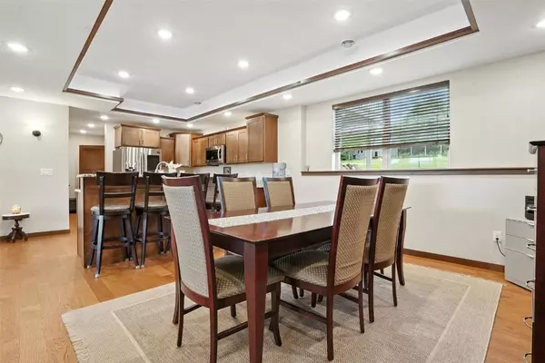 1102 South ST, Urbana, IA 52345