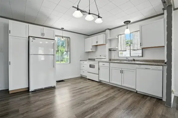 1635 Keith DR NE, Cedar Rapids, IA 52402