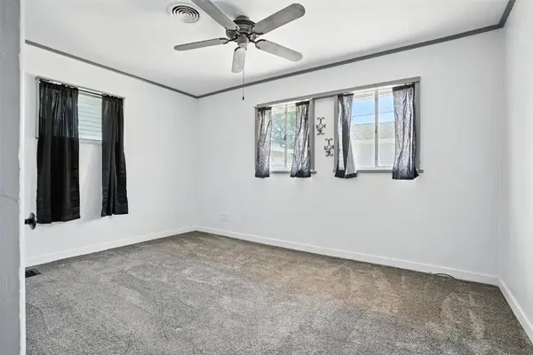 1635 Keith DR NE, Cedar Rapids, IA 52402