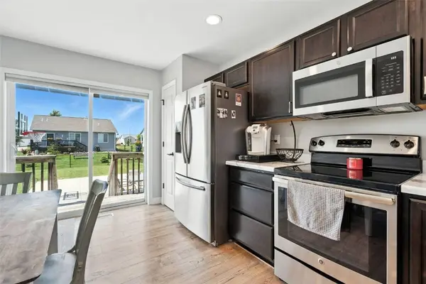 8615 Harrington DR NE, Cedar Rapids, IA 52402