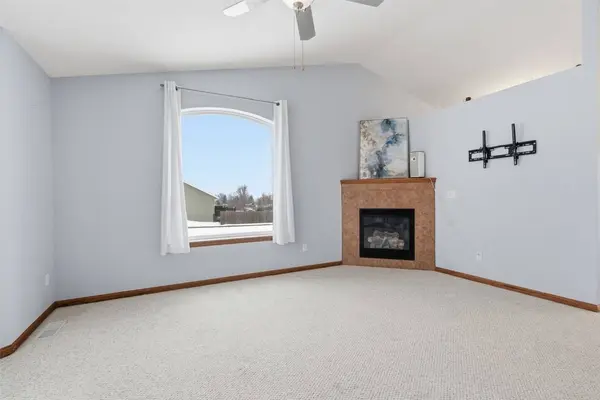 6601 Ohio ST SW, Cedar Rapids, IA 52404