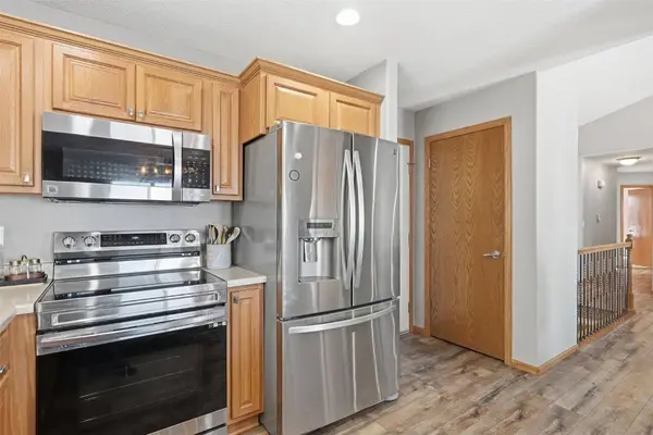 1110 Capri DR NE, Cedar Rapids, IA 52402