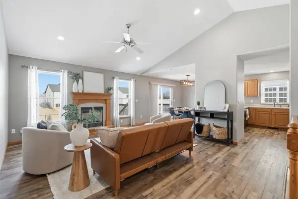 1110 Capri DR NE, Cedar Rapids, IA 52402