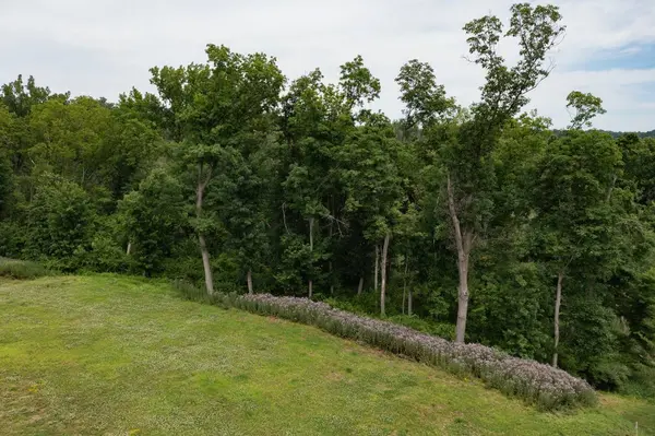 5601 Seminole Valley TRL NE, Cedar Rapids, IA 52411