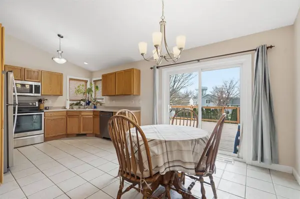 733 71st ST NE, Cedar Rapids, IA 52402