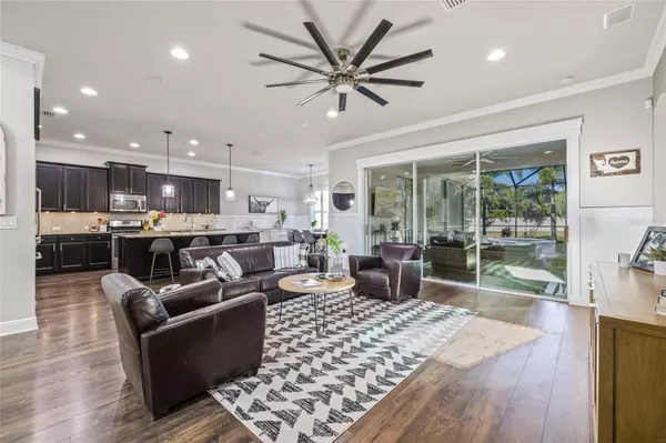 6542 MAYPORT DR, Apollo Beach, FL 33572