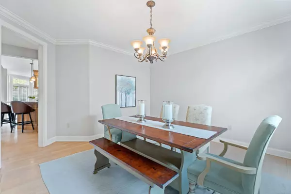 129 Old Farms Road East, Middletown, CT 06457