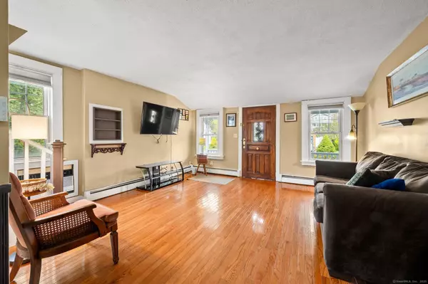 12 View Place, Guilford, CT 06437