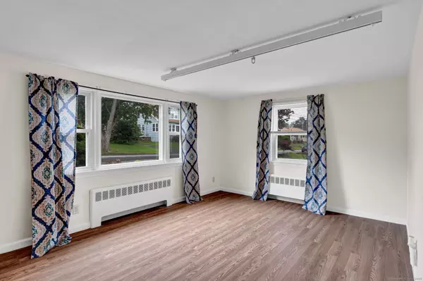 30 Clearview Avenue, Meriden, CT 06450