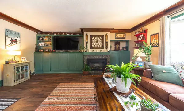 746 Long Hill Road #746, Middletown, CT 06457