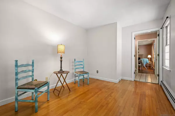 258 School House Road, Old Saybrook, CT 06475