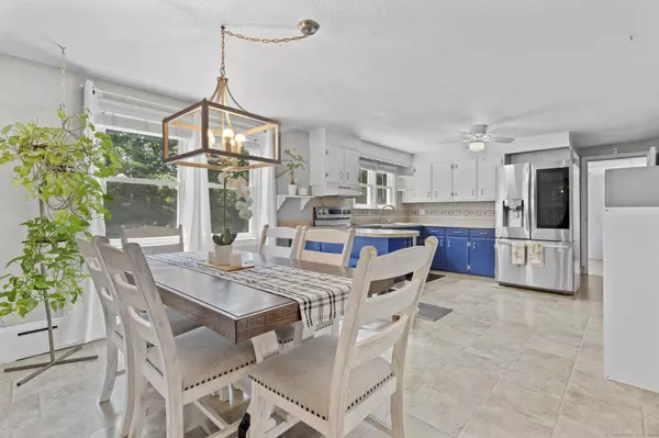 18 Lockwood St Extension, Meriden, CT 06451