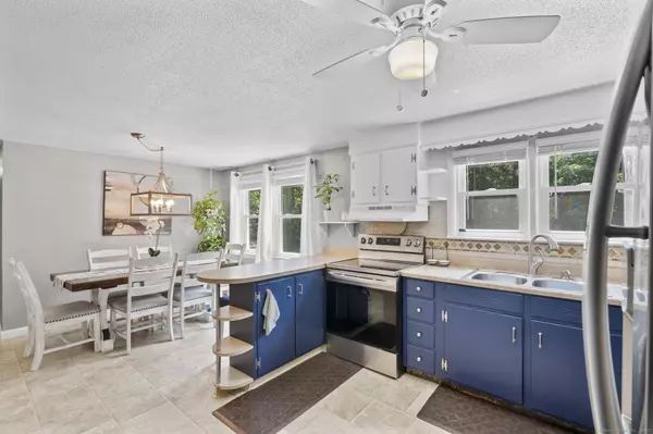 18 Lockwood St Extension, Meriden, CT 06451