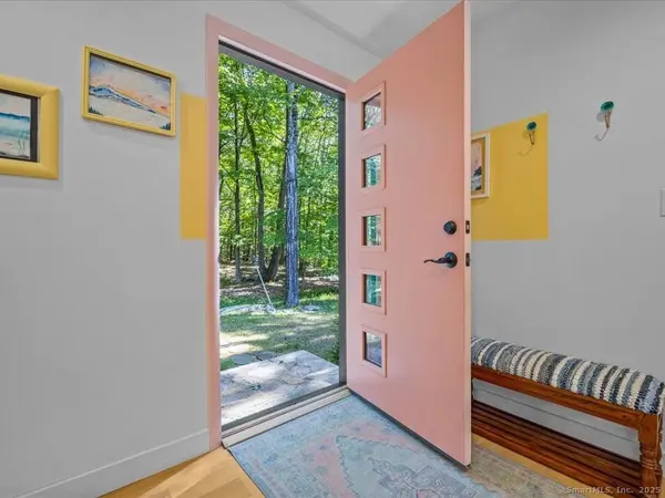 154 Deer Lane, Guilford, CT 06437