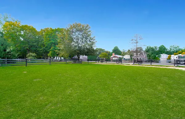 558 North Roast Meat Hill Road, Killingworth, CT 06419