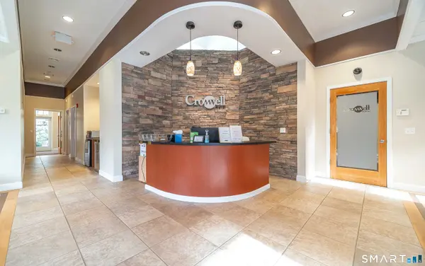 30 Country Squire Drive, Cromwell, CT 06416