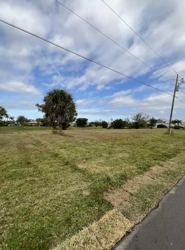 55 MARKER RD, Rotonda West, FL 33947