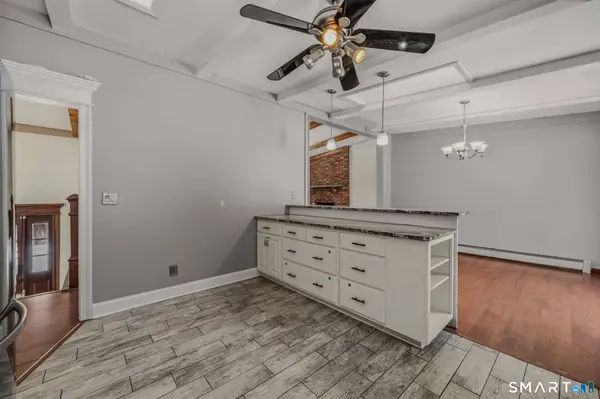 901 Old Colchester Road, Montville, CT 06370